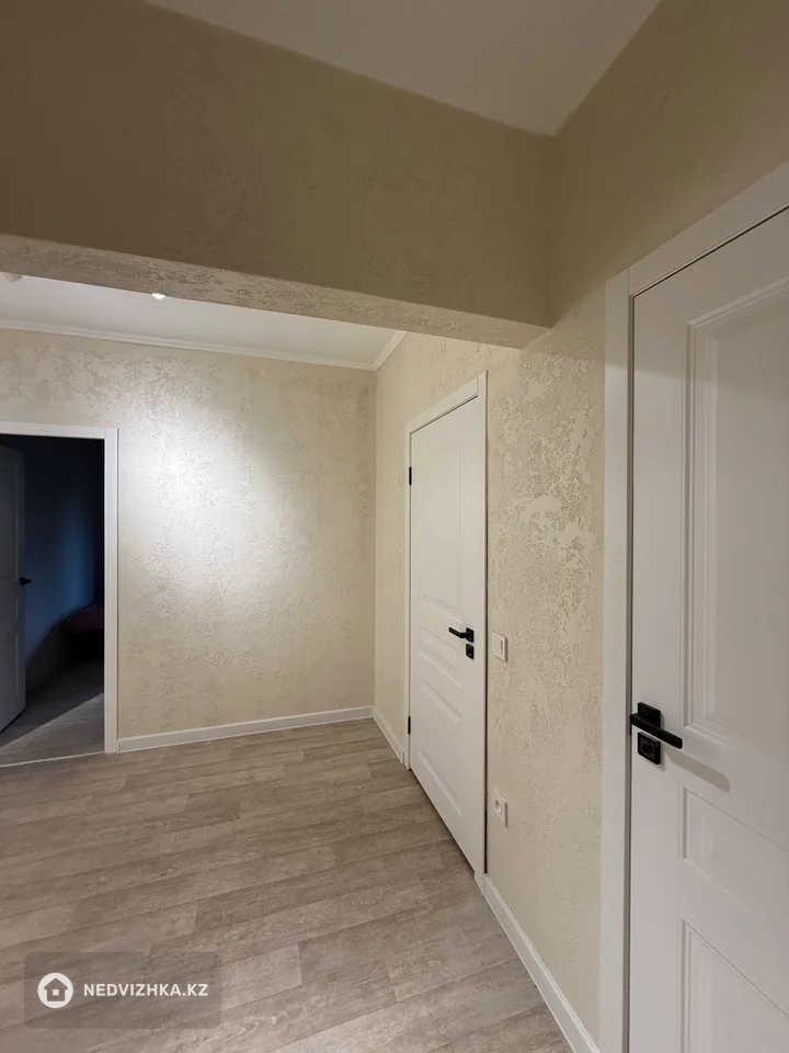 2-комнатная квартира, этаж 4 из 9, 70 м², фотография 5