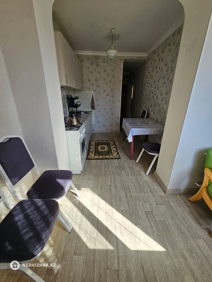 2-комнатная квартира, этаж 4 из 5, 59 м², фотография 4