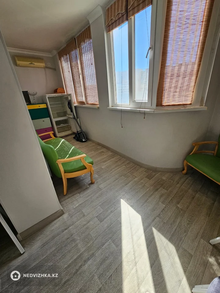 2-комнатная квартира, этаж 4 из 5, 59 м², фотография 5