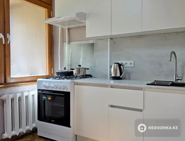1-комнатная квартира, этаж 2 из 5, 39 м², На длительный срок, миниатюра 10