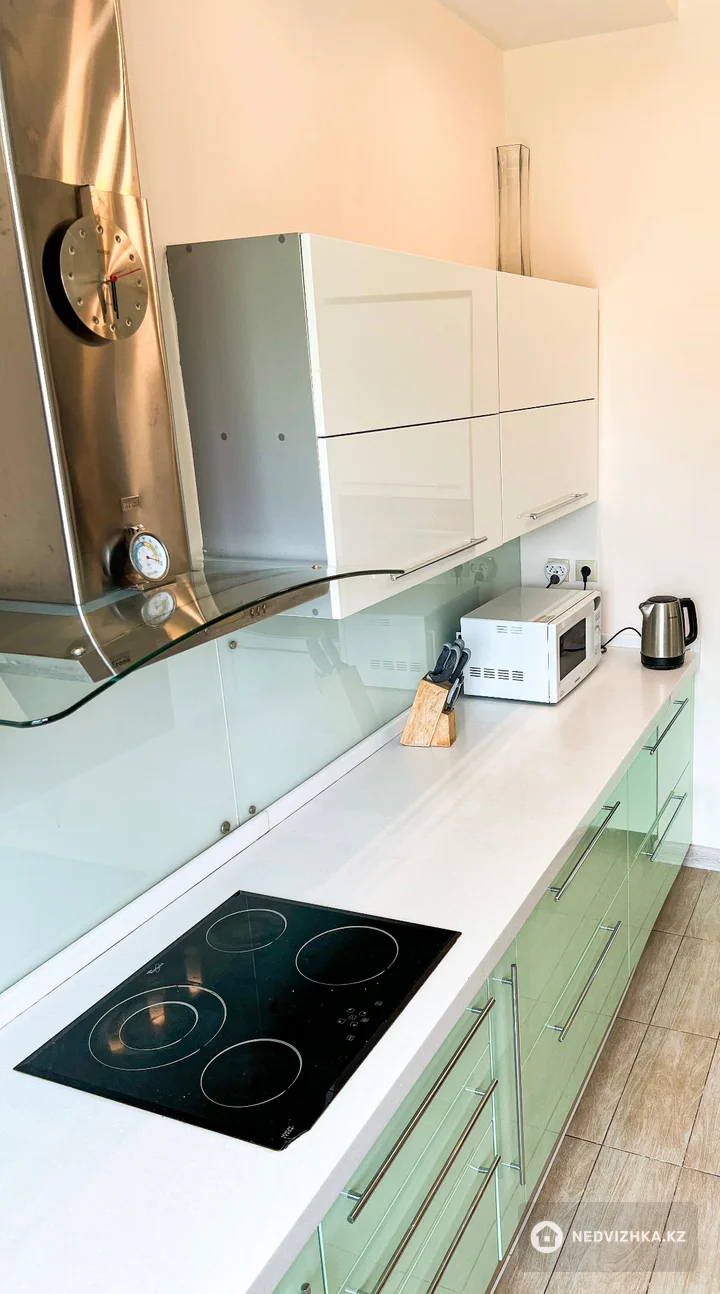 2-комнатная квартира, этаж 2 из 8, 89 м², фотография 4
