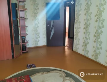 3-комнатная квартира, этаж 3 из 5, 65 м², миниатюра 3