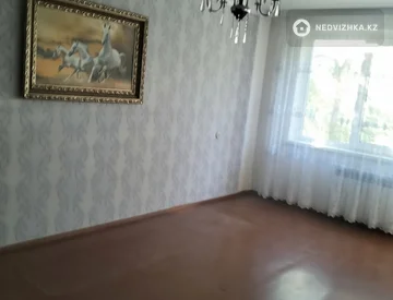 3-комнатная квартира, этаж 3 из 5, 65 м², миниатюра 5