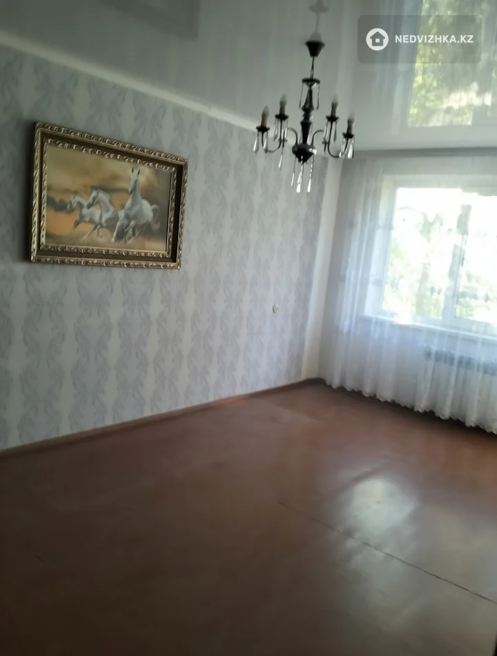 3-комнатная квартира, этаж 3 из 5, 65 м², фотография 5