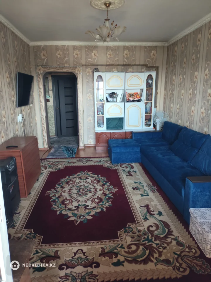 2-комнатная квартира, этаж 5 из 5, 55 м², фотография 2