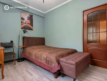 4-комнатная квартира, этаж 3 из 5, 78 м², миниатюра 2