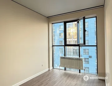 2-комнатная квартира, этаж 14 из 19, 55 м², миниатюра 6