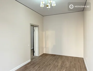 2-комнатная квартира, этаж 14 из 19, 55 м², миниатюра 7