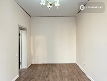 2-комнатная квартира, этаж 14 из 19, 55 м², миниатюра 8