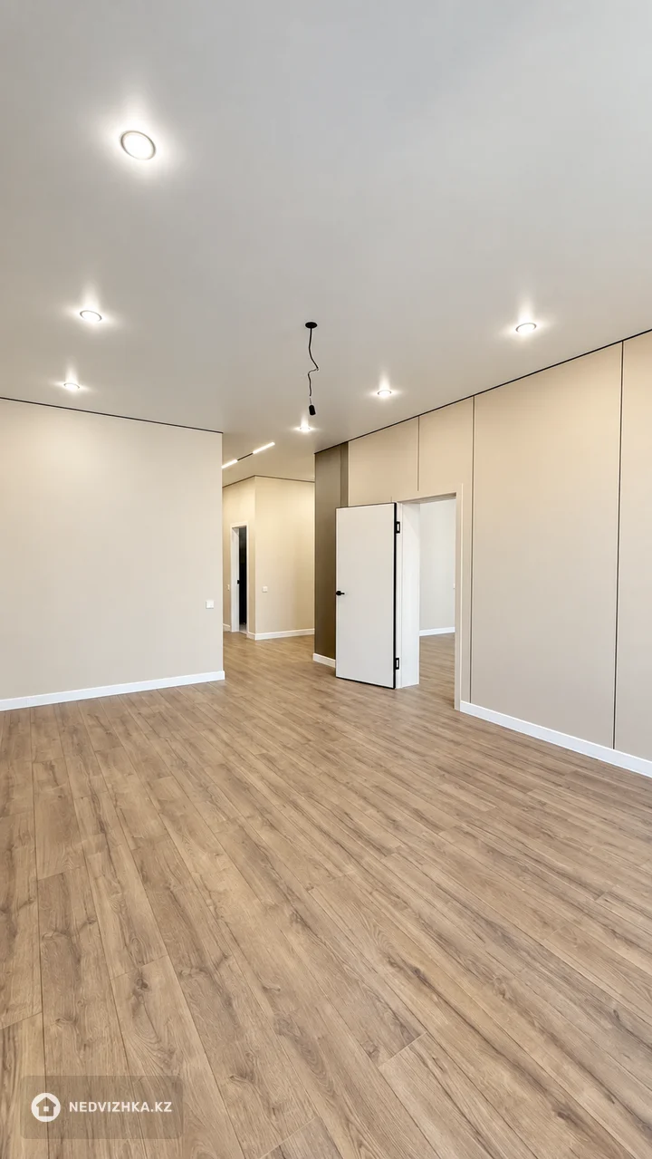 2-комнатная квартира, этаж 14 из 19, 55 м², фотография 4