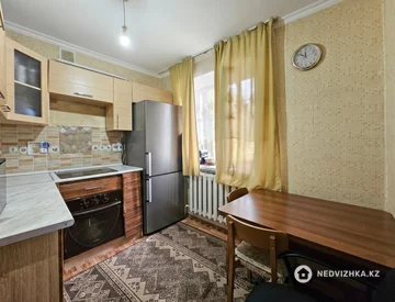 2-комнатная квартира, этаж 4 из 4, 42 м², миниатюра 8