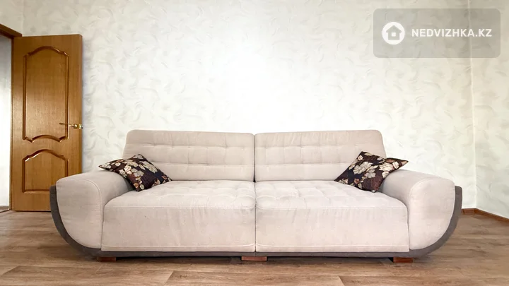 2-комнатная квартира, этаж 7 из 9, 55 м², фотография 2