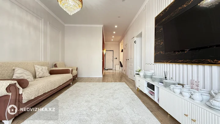 2-комнатная квартира, этаж 9 из 18, 55 м², фотография 5