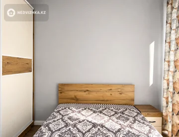 2-комнатная квартира, этаж 5 из 18, 55 м², миниатюра 12