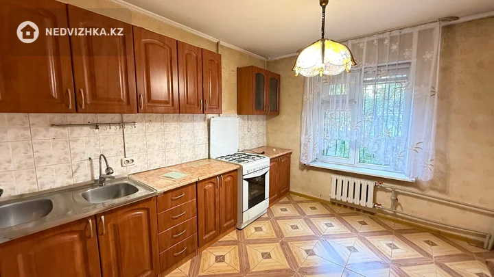 2-комнатная квартира, этаж 1 из 5, 55 м²
