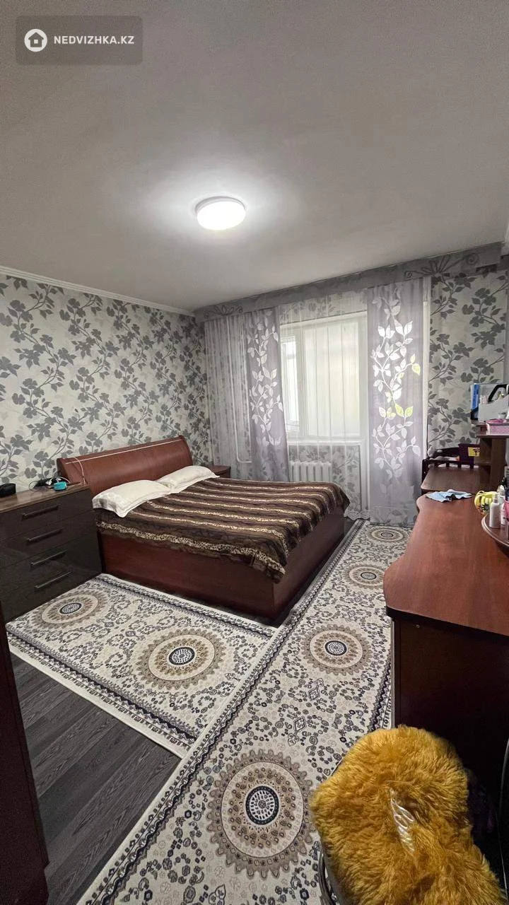 3-комнатная квартира, этаж 2 из 5, 80 м², фотография 4