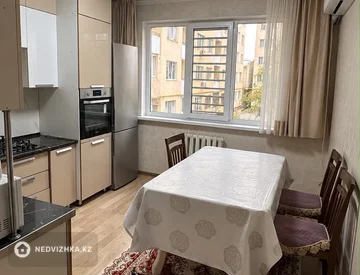 3-комнатная квартира, этаж 2 из 5, 76 м², миниатюра 5