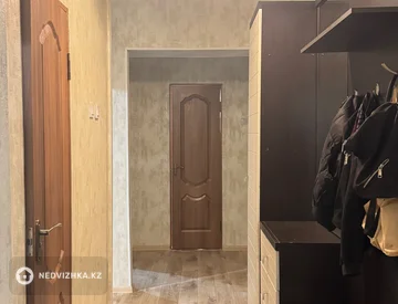 2-комнатная квартира, этаж 1 из 3, 52 м², На длительный срок, миниатюра 1