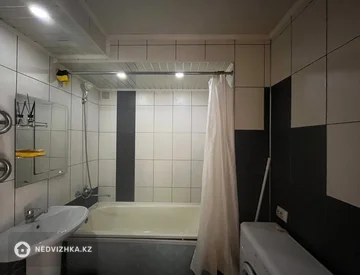 2-комнатная квартира, этаж 2 из 5, 52 м², миниатюра 1