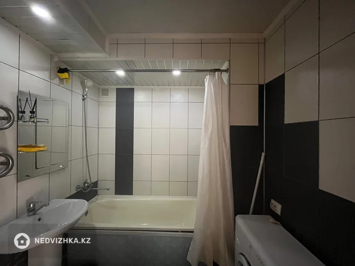 2-комнатная квартира, этаж 2 из 5, 52 м²