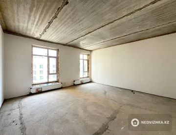 4-комнатная квартира, этаж 12 из 12, 130 м², миниатюра 2