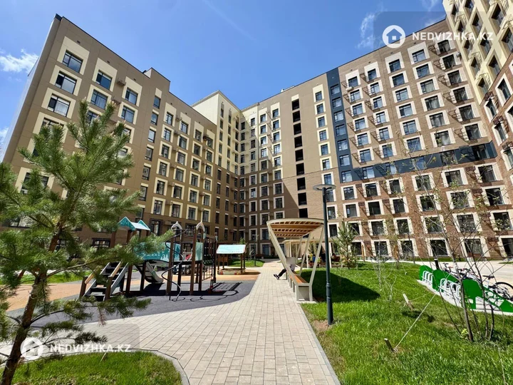 4-комнатная квартира, этаж 12 из 12, 130 м², фотография 3