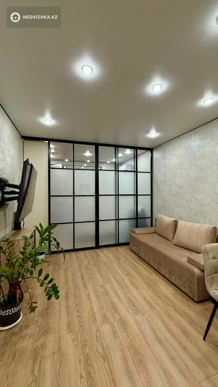 1-комнатная квартира, этаж 2 из 5, 30 м², фотография 2