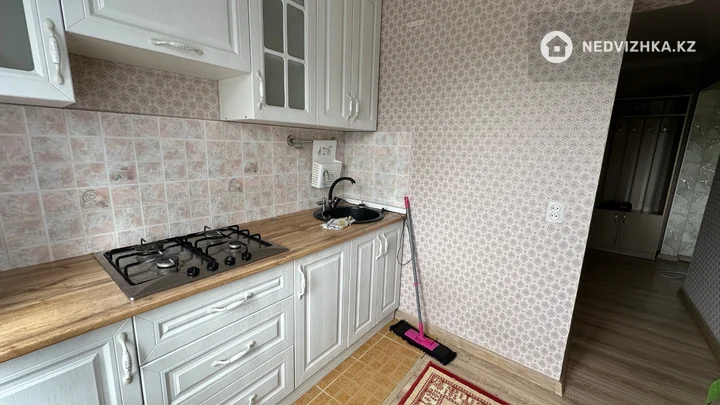3-комнатная квартира, этаж 4 из 5, 66 м², На длительный срок, фотография 4