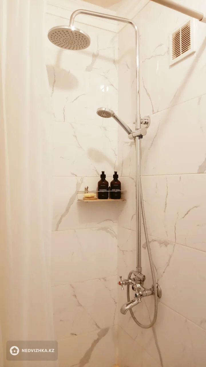 1-комнатная квартира, этаж 4 из 4, 14 м², фотография 4