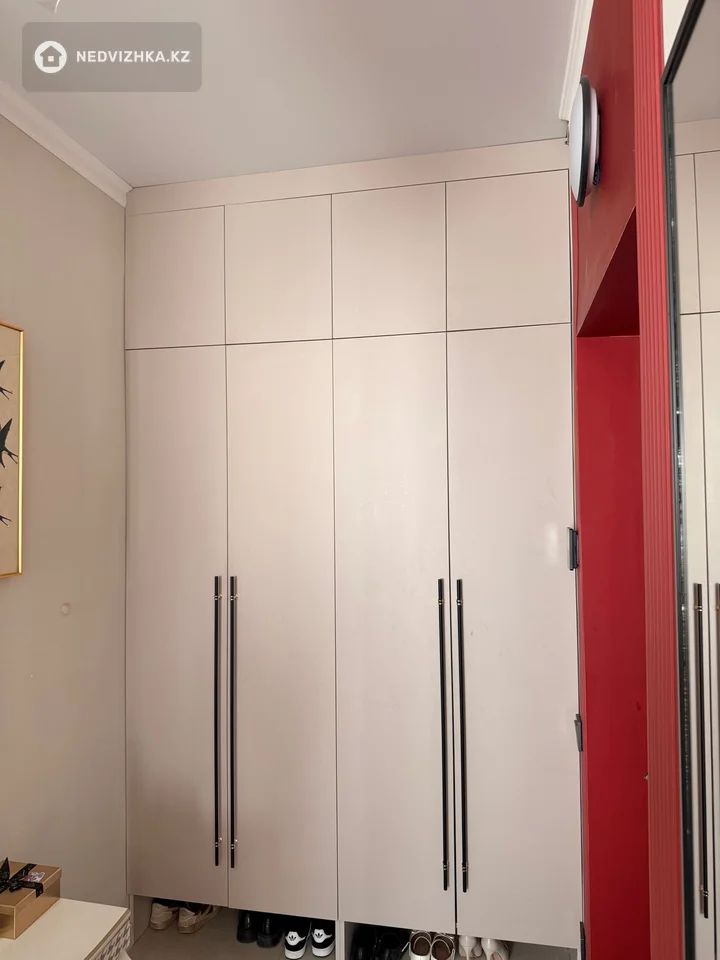 3-комнатная квартира, этаж 16 из 16, 58 м², фотография 3