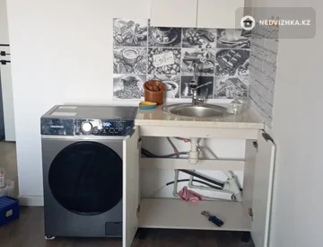 1-комнатная квартира, этаж 7 из 7, 30 м², На длительный срок, миниатюра 1