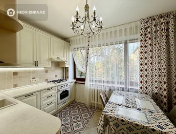 2-комнатная квартира, этаж 3 из 5, 65 м², На длительный срок, миниатюра 2