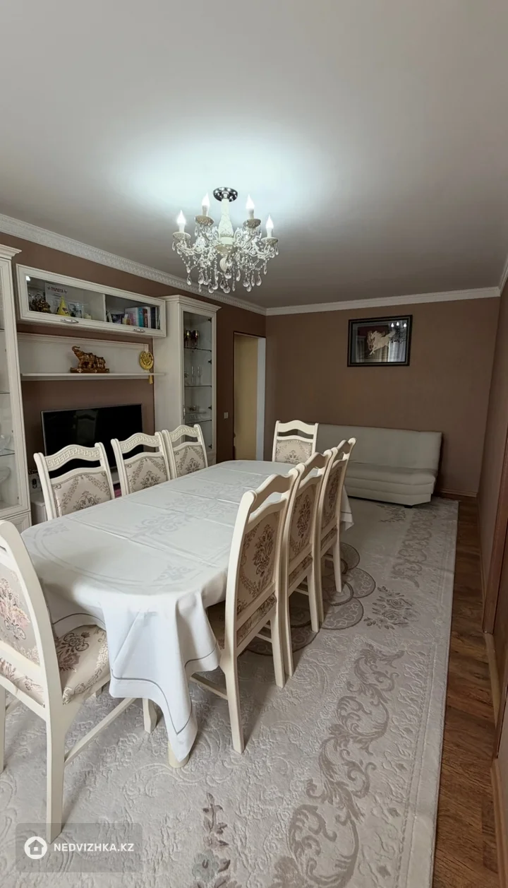 3-комнатная квартира, этаж 5 из 5, 56 м², фотография 2