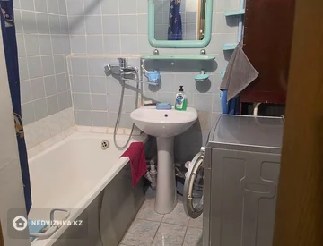 2-комнатная квартира, этаж 3 из 5, 55 м², На длительный срок, миниатюра 3
