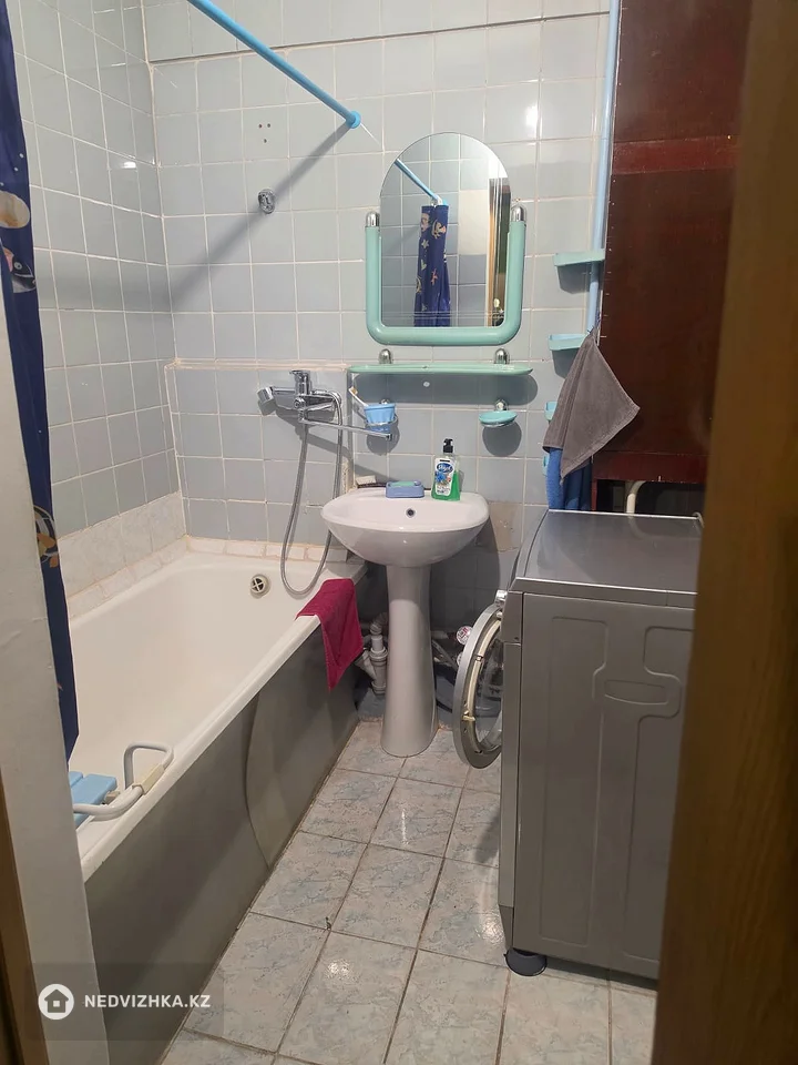 2-комнатная квартира, этаж 3 из 5, 55 м², На длительный срок, фотография 3