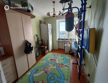 4-комнатная квартира, этаж 4 из 5, 63 м², миниатюра 3