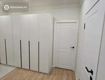 3-комнатная квартира, этаж 9 из 9, 71 м², миниатюра 7