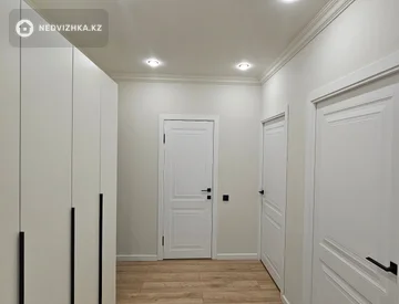 3-комнатная квартира, этаж 9 из 9, 71 м², миниатюра 10