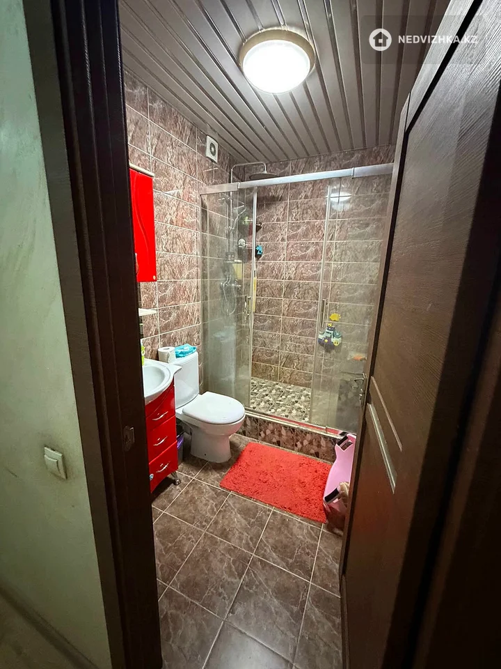 3-комнатная квартира, этаж 4 из 19, 100 м², На длительный срок, фотография 5