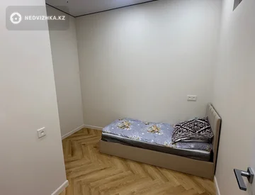 2-комнатная квартира, этаж 1 из 7, 47 м², миниатюра 11