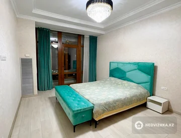 3-комнатная квартира, этаж 3 из 7, 140 м², На длительный срок, миниатюра 3