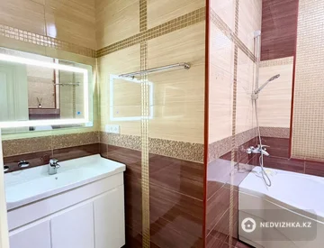 3-комнатная квартира, этаж 3 из 7, 140 м², На длительный срок, миниатюра 6