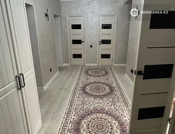 3-комнатная квартира, этаж 3 из 6, 82 м², миниатюра 4