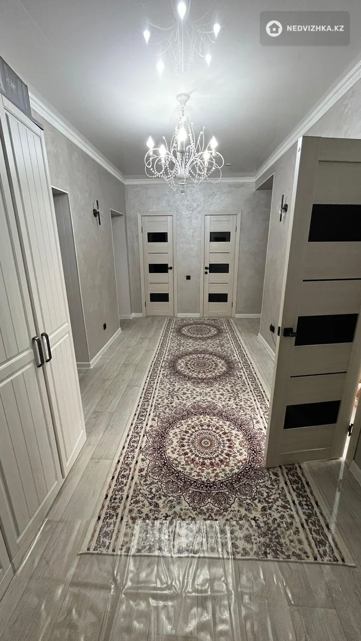 3-комнатная квартира, этаж 3 из 6, 82 м², фотография 4