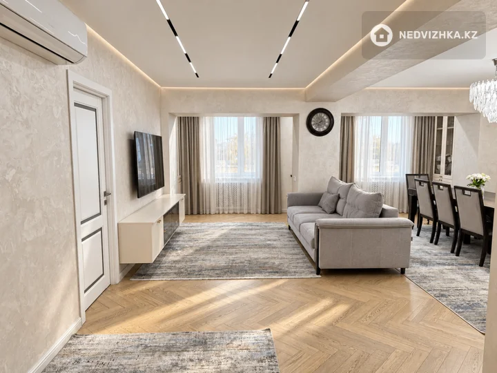 5-комнатная квартира, этаж 3 из 5, 151 м²