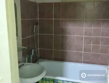1-комнатная квартира, этаж 4 из 5, 31 м², миниатюра 4