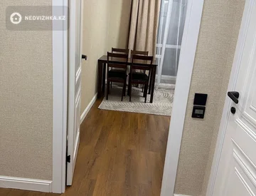 1-комнатная квартира, этаж 2 из 12, 45 м², На длительный срок, миниатюра 3