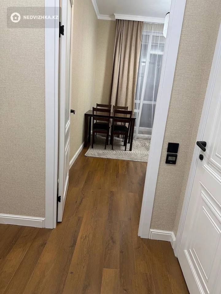 1-комнатная квартира, этаж 2 из 12, 45 м², На длительный срок, фотография 3