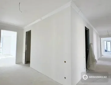 6-комнатная квартира, этаж 2 из 3, 370 м², миниатюра 8