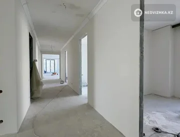 6-комнатная квартира, этаж 2 из 3, 370 м², миниатюра 7